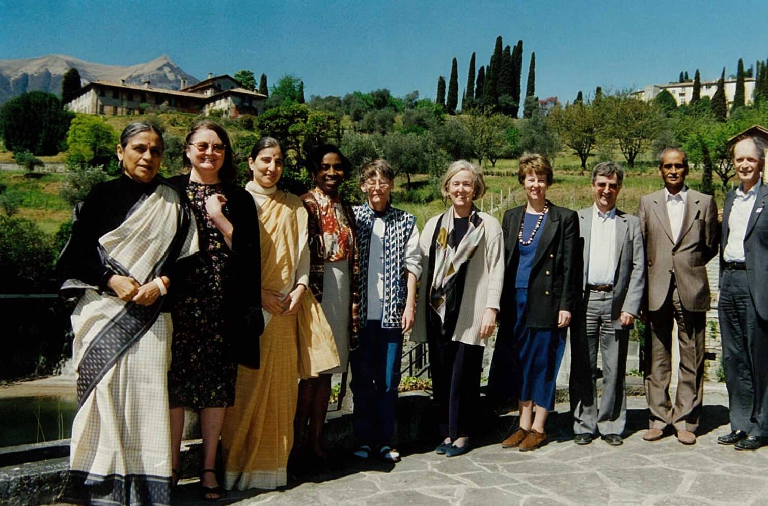 The Bellagio 1997 founding group of 10 specialists in the informal economy, including practitioners, scholars, statisticians, and policymakers, gather outdoors